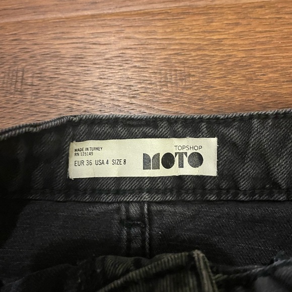 BLACK DENIM SKIRT - Picture 2 of 3